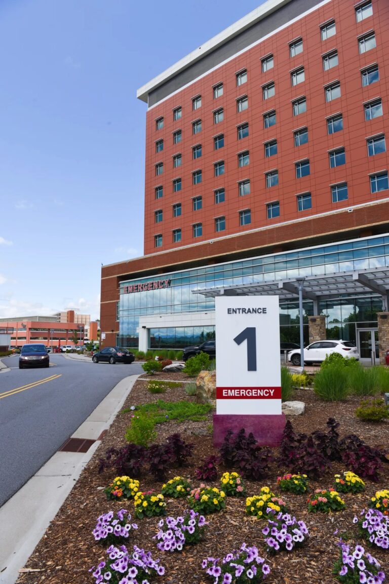 Mission Hospital cuts weekend nurse pay