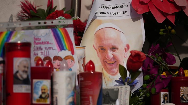Pope Francis well being information: Pope Francis’ situation nonetheless ‘essential,’ Vatican says in newest well being replace
