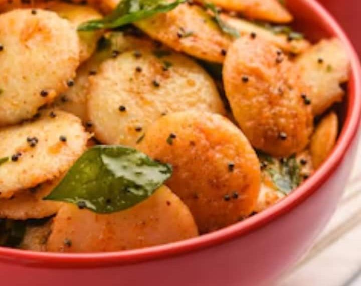 7 Simple Steps To Make Masala Idli Recipe