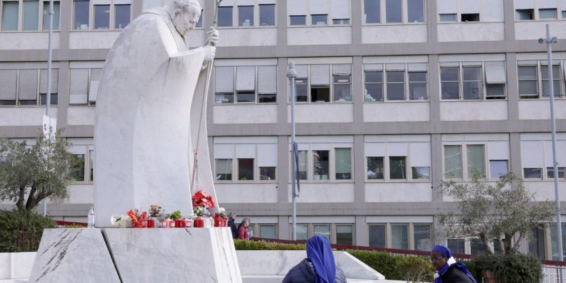 Pope’s complicated scientific image requires longer hospitalization