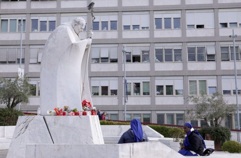 Pope’s complicated scientific image requires longer hospitalization
