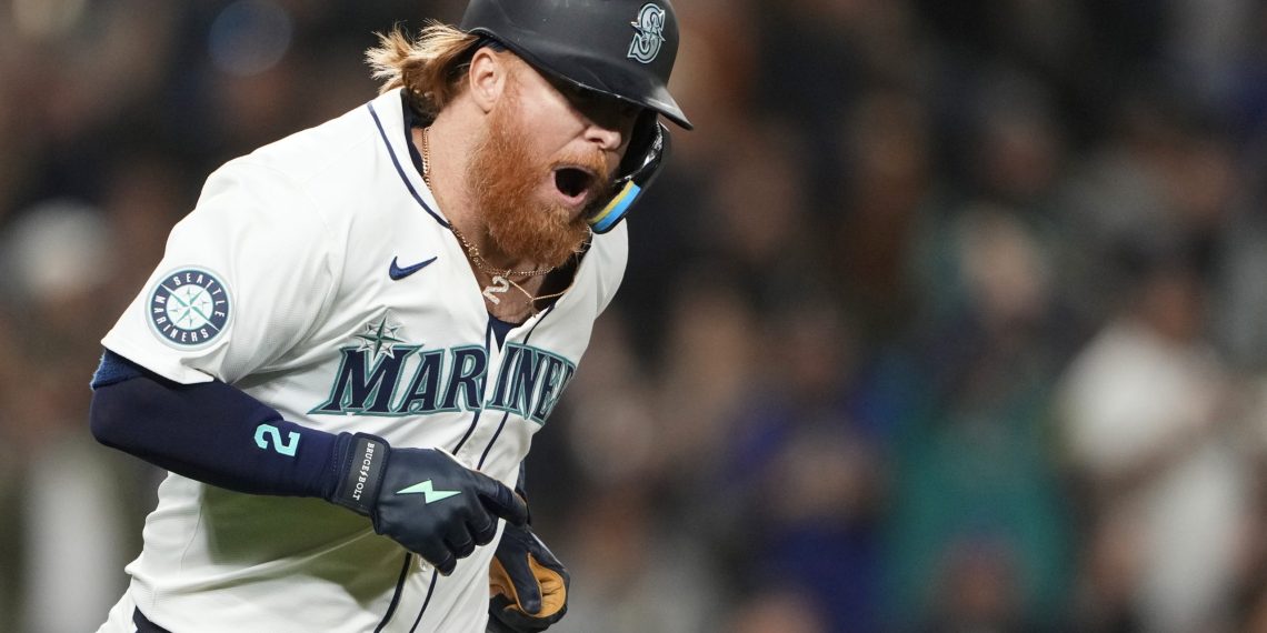 Justin Turner agrees with $ 6 million, one yr settlement with Chicago Cubs, says the AP – Taylorville Each day Information supply