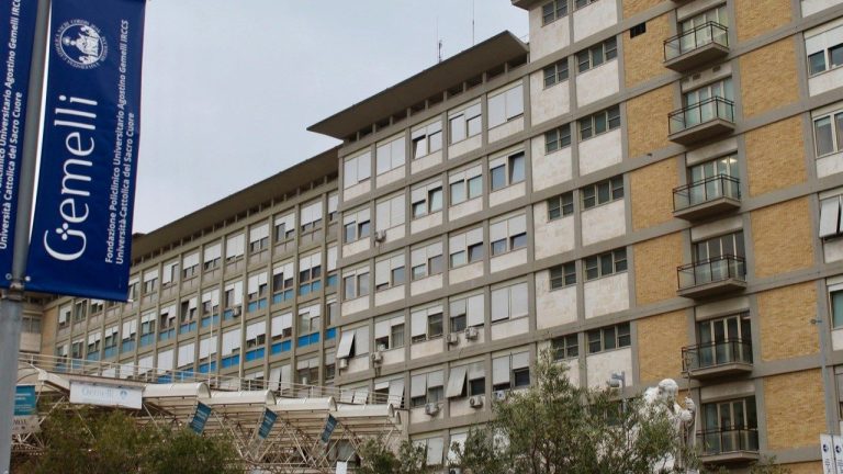 Pope in hospital, situation stays crucial however no new respiratory disaster