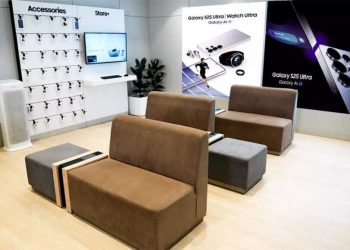Samsung invigorates service facilities with lounge model areas and sooner help