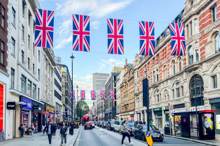 Journey authorization now required for the UK: Your information to making use of