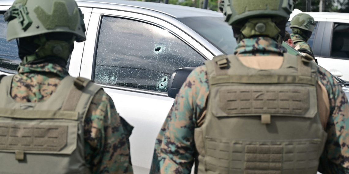 Seven useless go away an armed assault in Guayaquil, a very powerful Ecuadorian port, which is molested by drug trafficking