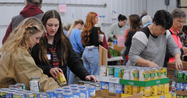 Over 7,000 gadgets collected throughout Neighborhood Hope’s meals drive | Information