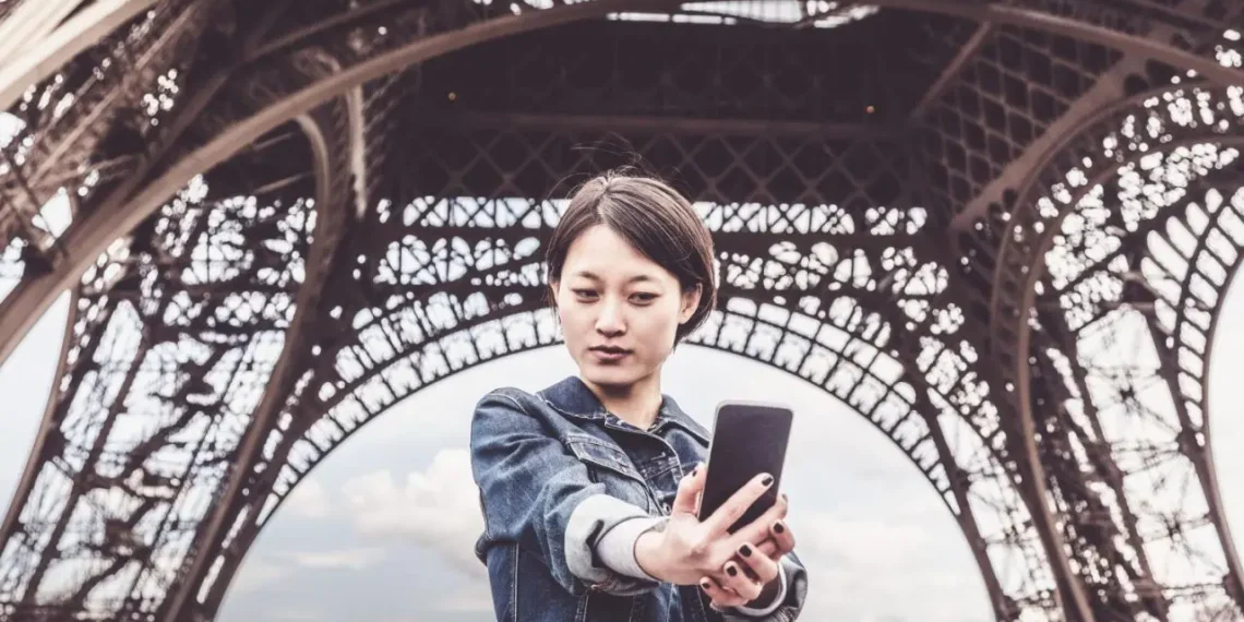 Paris’ Eiffel Tower Debuts a Free Suspension Bridge Expertise