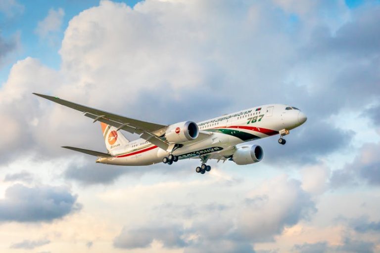 Biman Bangladesh Flight BG 388 DAC-BKK Diverted Again to Dhaka Because of Cabin Depressurization – Passengers Left With out Info Amid Rising Confusion at Suvarnabhumi
