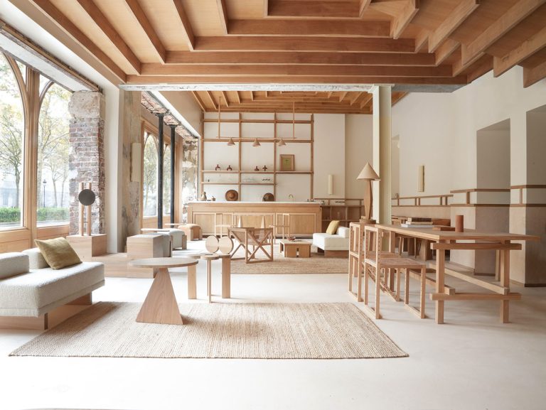 Elysée Montmartre resort highlights the warmth of eucalyptus