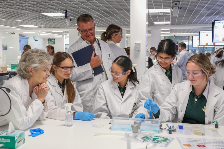 The brand new high-tech laboratories encourage a number of women and girls in stems