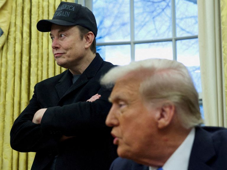 Elon Musk asks from the state workers to provide or resign accounts