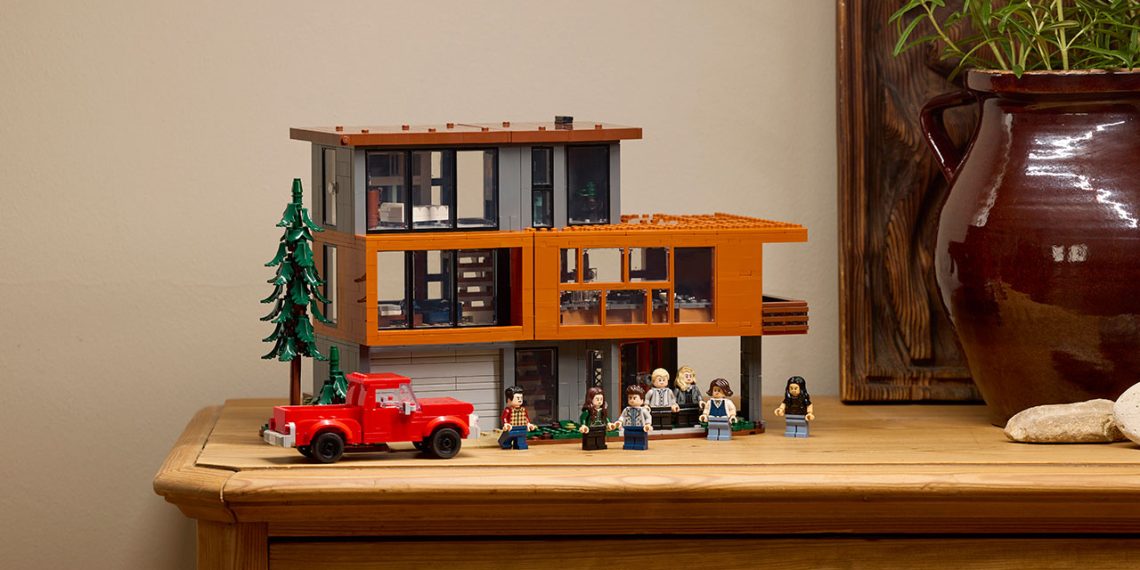 Portland Made Well-known iconic home in twilight is a lego set