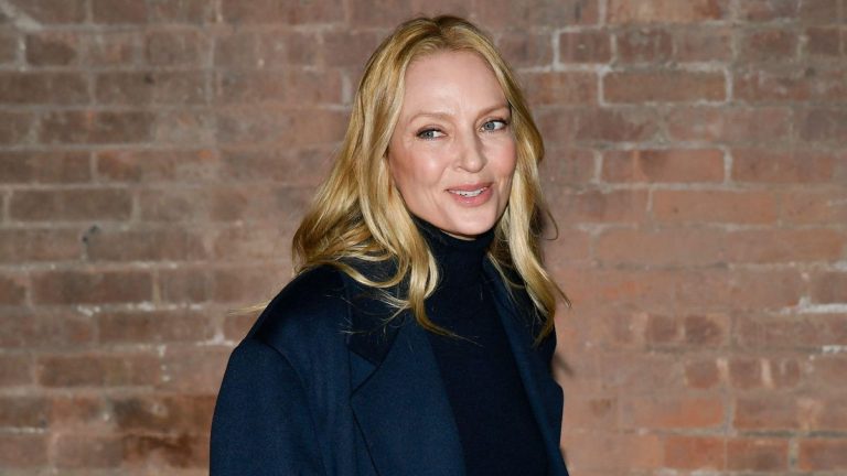 Trying to combine up your color mixtures? Uma Thurman’s coat and smooth trousers make a case for navy and brown