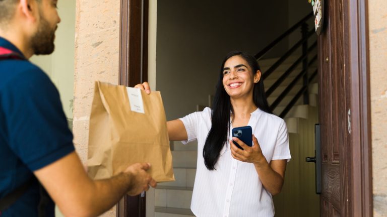 Insurgent Meals introduces QuickiES meals supply app in Mumbai, India 