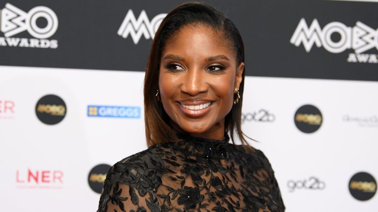 Denise Lewis’ sultry tackle the lace pattern is inspiring us