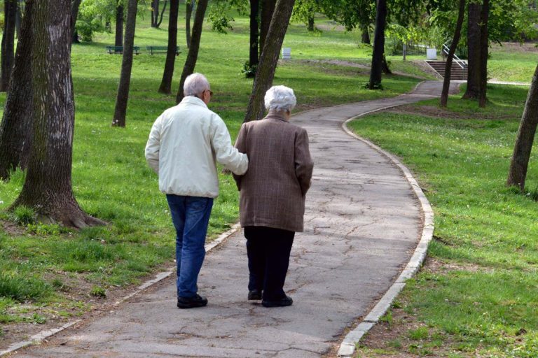 How each your genes and life-style alter threat of age-related illnesses