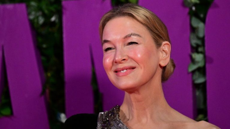 Renée Zellweger simply styled a sheer lace skirt in a surprisingly informal manner – and it’s excellent for spring