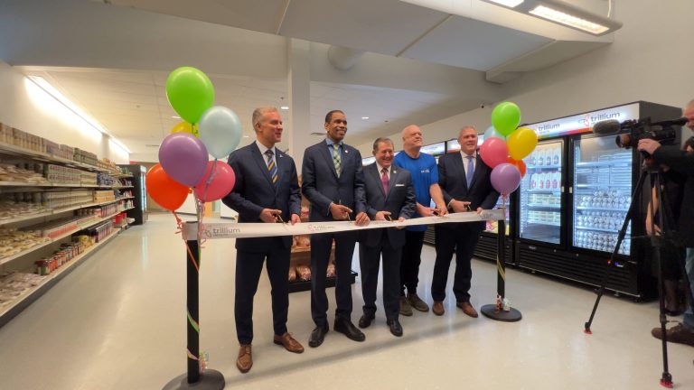 Trillium Well being celebrates renovated meals pantry