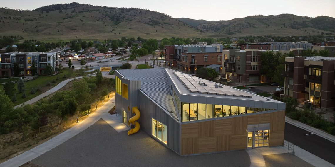 The North Boulder Library in Colorado has designed angular geometries