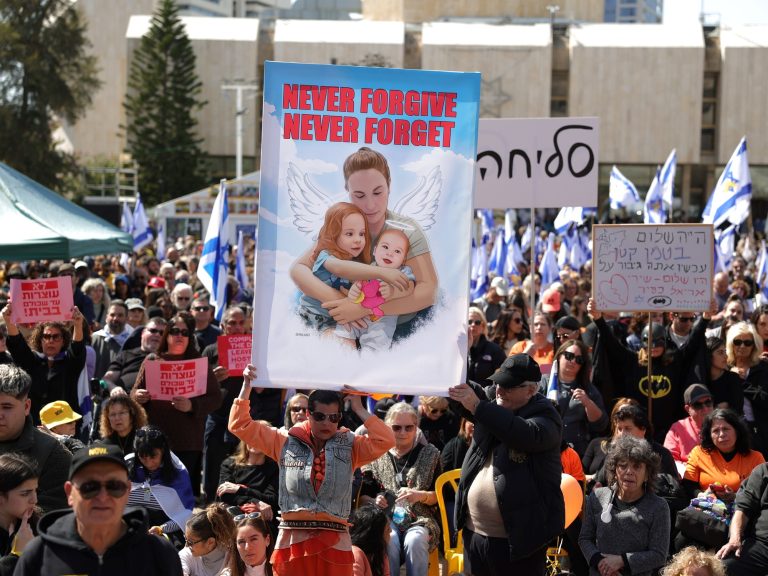 Yarden Bibas’s painful goodbye to his spouse Shir and his kids Ariel and Kfir in an enormous funeral in Israel
