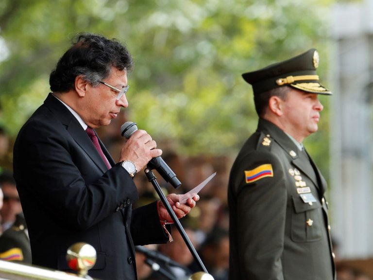 President Gustavo Petro mentioned that drug sellers have rockets to assault their plane