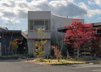 Curves of retail area of Architrip between two current shops in Fukushima