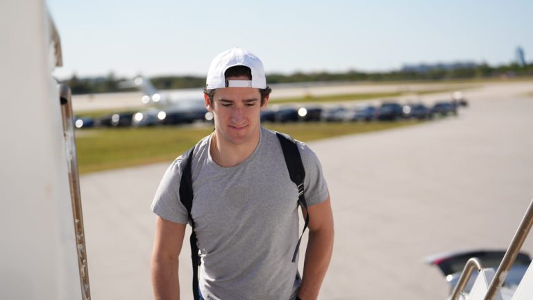 Journey Weblog: Mackie Samoskevich – NHL.com