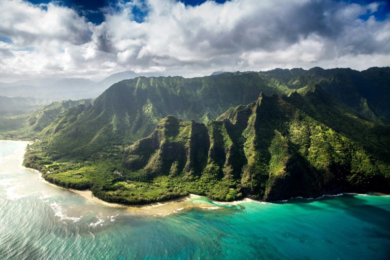 The place to Keep on Hawaii’s Massive Island: The Final 2025 Journey Information for Each Model & Finances