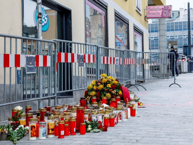 For the federal government, the killing in Austria of a younger man was an “Islamic assault”