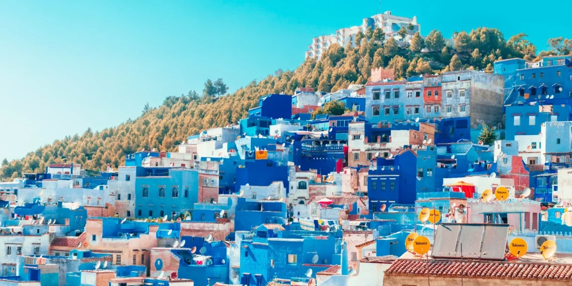 Unveiling the Magic of the Morocco : Sleep Below the Stars in Merzouga and Uncover the Majestic Erg Chebbi Dunes