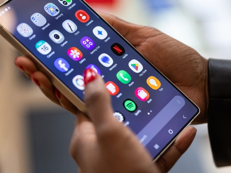 Step-by-step, the way to know if somebody unlocked your cell phone with out permission