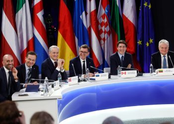 Europe celebrates the “heroism” of the Ukrainians and demand that Kyive take part in peace negotiations