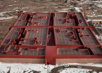 Kalbod reimagates the historic fortress of Ernan in Iran as Lodge Boutique