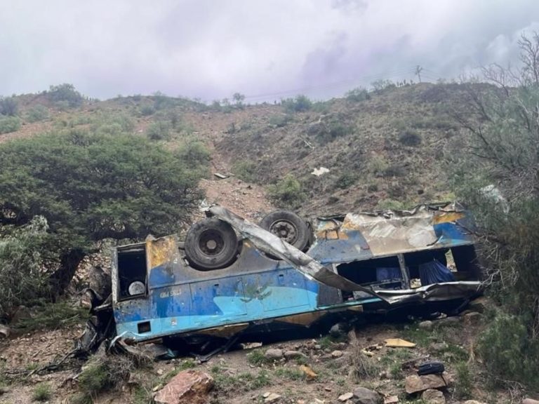 A bus accident leaves no less than 31 lifeless in Bolivia
