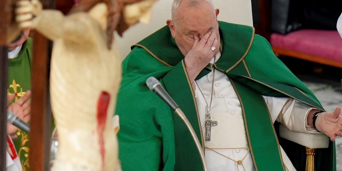 He suffers “bilateral pneumonia” and his medical image remains to be “complicated”