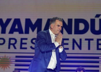 The problem of moderating the prisoners of the broad entrance and the reconstruction of a stagnant economic system