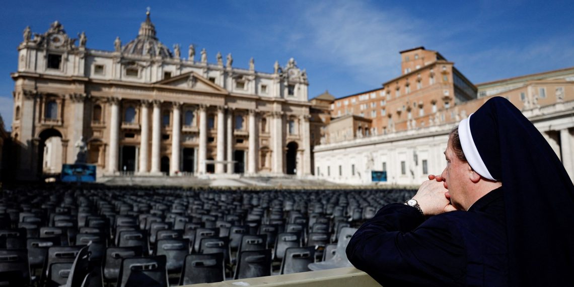 After the asthmatic respiratory disaster, the Pope spent “a quiet evening”
