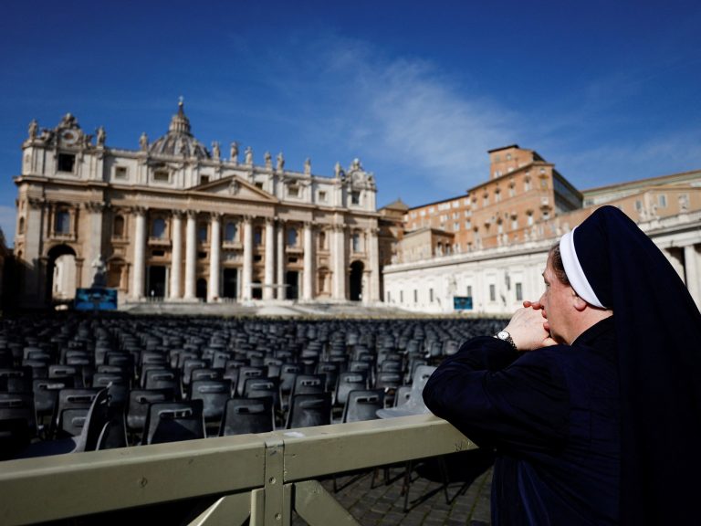 After the asthmatic respiratory disaster, the Pope spent “a quiet evening”
