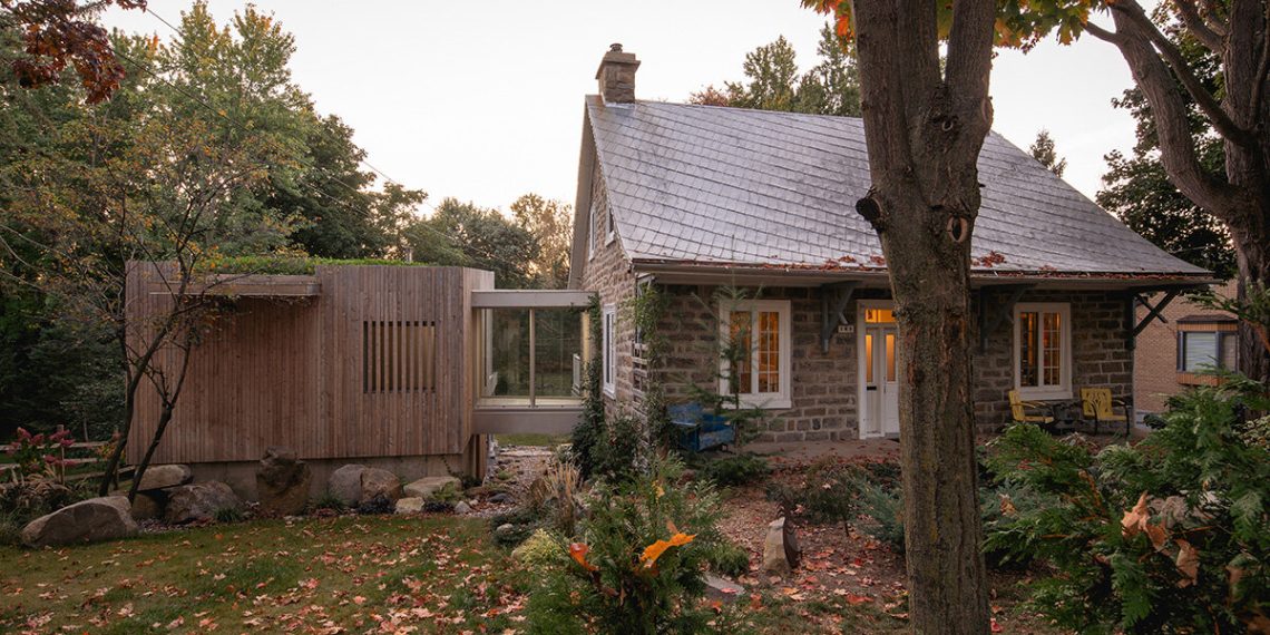 Paul Bernier hyperlinks trendy extension to Stone Residence in Chateauguay