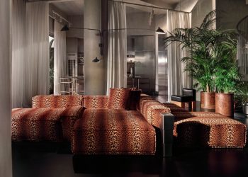 Sanayi313 finishes the home in Istanbul with industrial accents