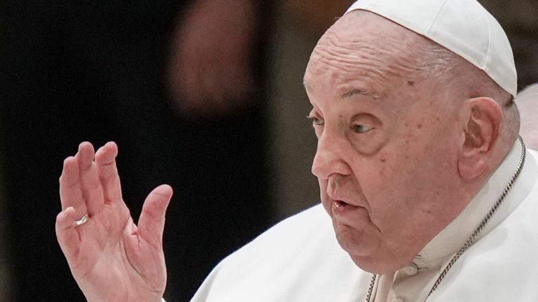 Pope Francis ‘resumes some work’ after ‘slight enchancment’ in well being, Vatican says | World Information