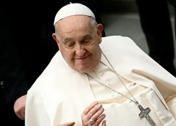 Pope Francis rested effectively all night time after his slight enchancment