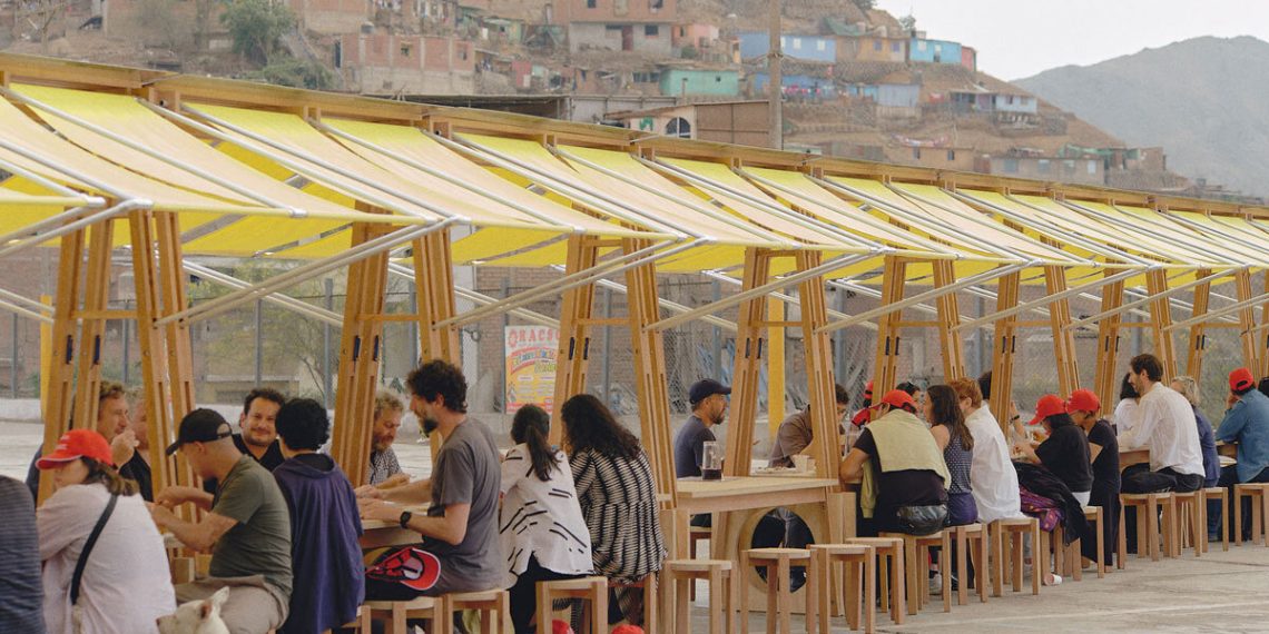 Sobmesas Modular Desk System promotes communal meals in Peru