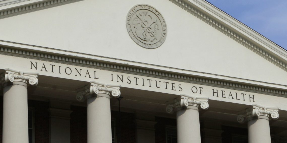 NIH funding freeze stalls $1.5 billion in medical analysis grant funding : Photographs