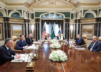 Historic method between the USA and Russia to form the top of the struggle, isolate Ukraine and Europe