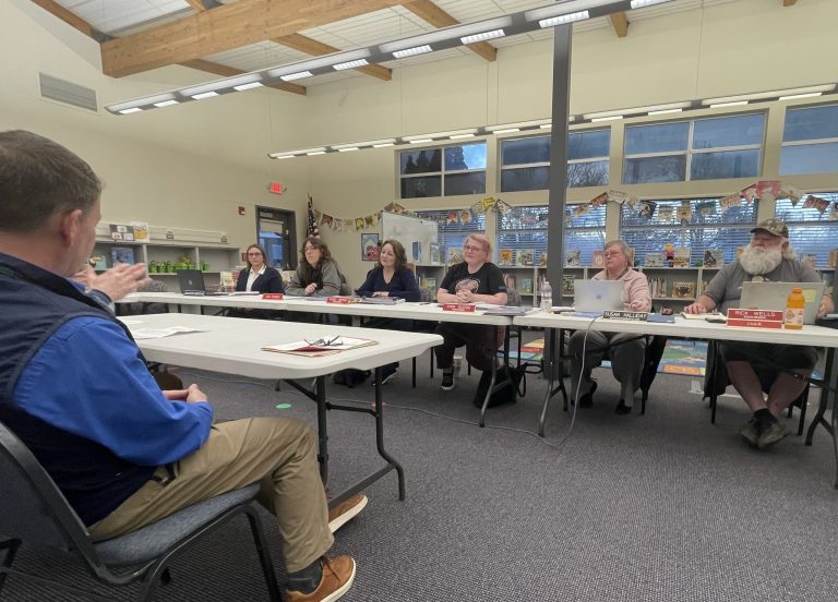 Philomath College Board adopts new science, well being curriculum