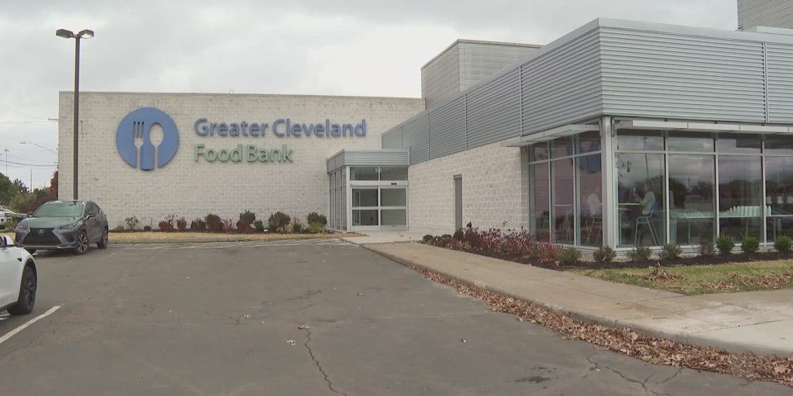 Trump administration halts meals shipments to Larger Cleveland Meals Financial institution