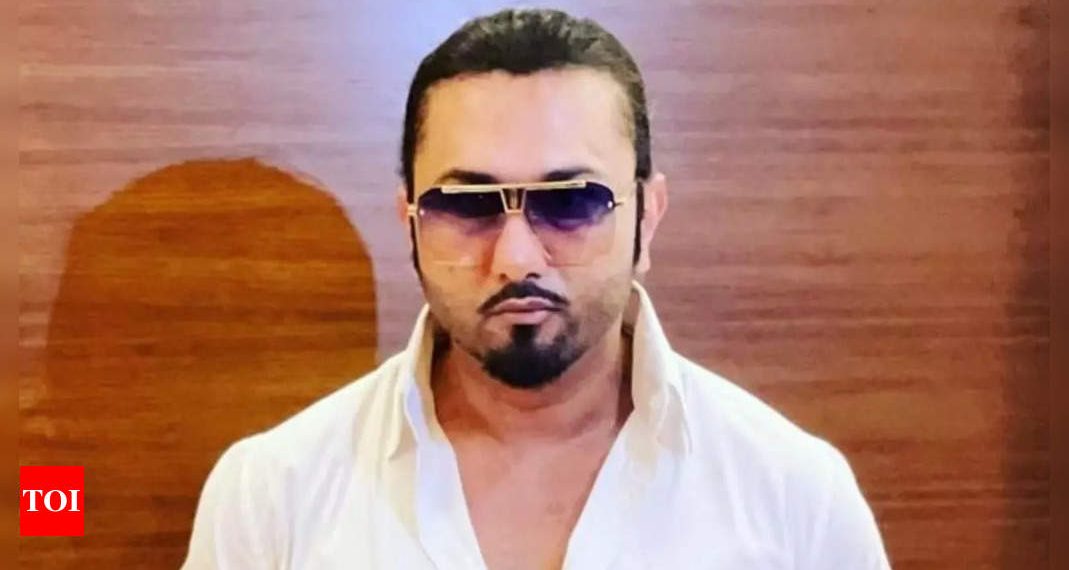 Yo Yo Honey Singh opens up on life-style modifications, takes a dig at YouTubers: ‘Maine daaru chorr di hai, sirf pani pi raha hoon’ | Hindi Film Information