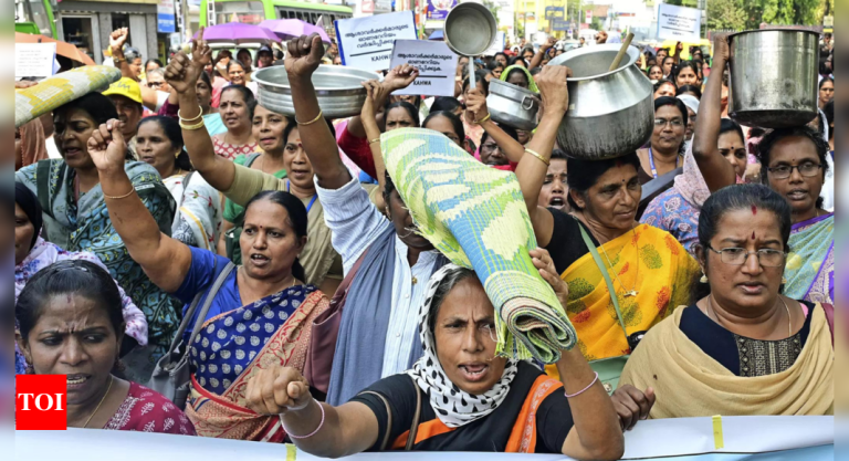 Healthcare heroes unpaid, babus rewarded | India Information